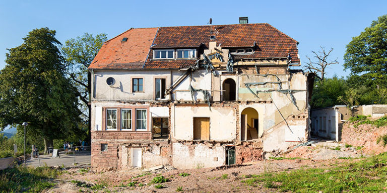 Grundstück mit Altbestand