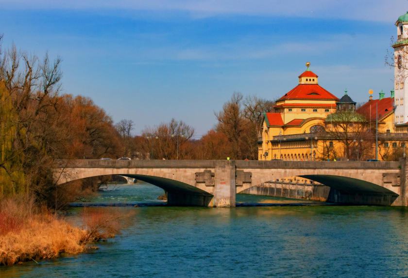 Fluss Brücke Au-Haidhausen