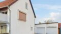 Zufahrt und Garage