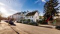 Straßenzug  vor dem Haus